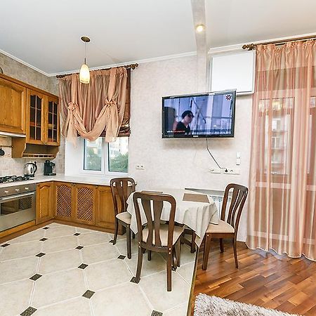 Amazing Two Beds In The Klovskiy Spusk Apartment Kiev Exterior photo